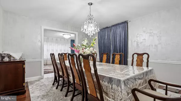Feasterville Trevose, PA 19053,415 FOX HOLLOW DR