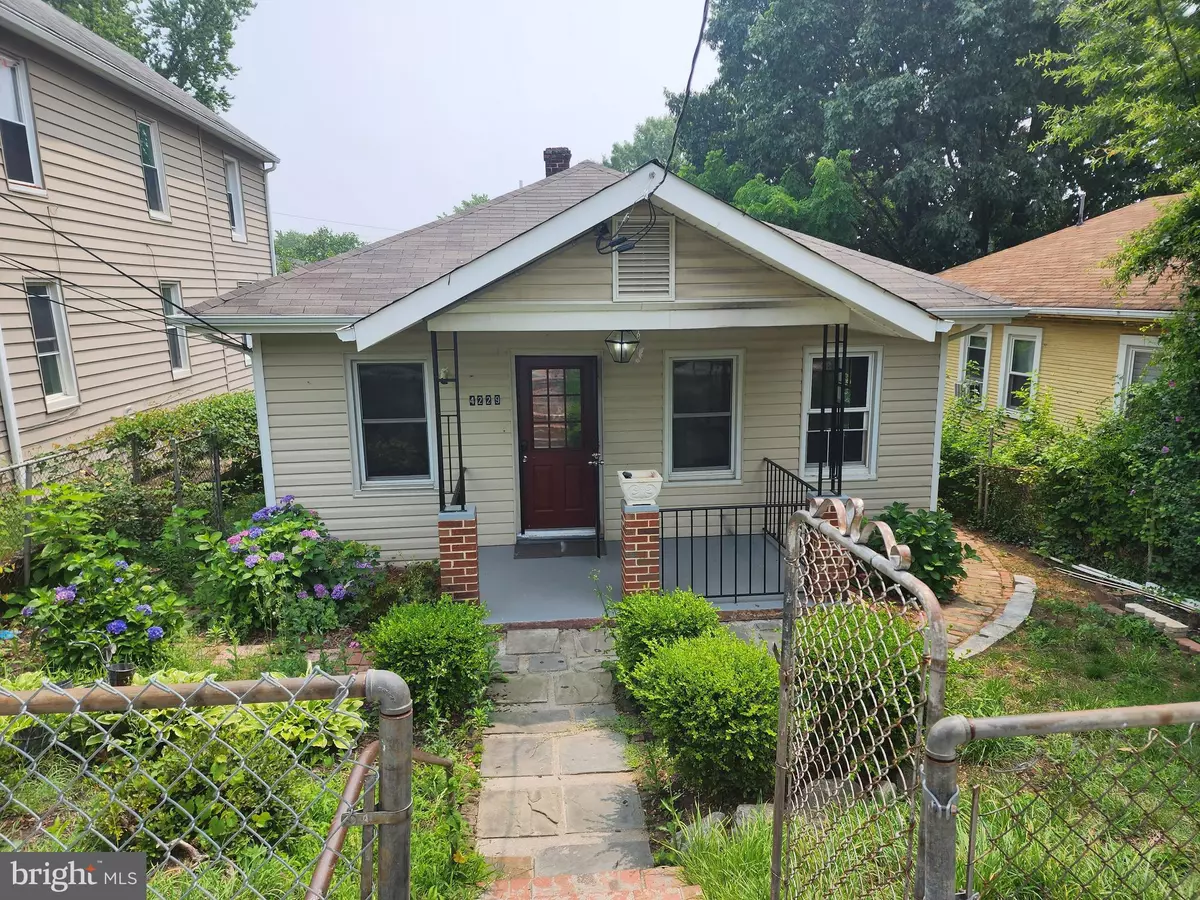 Washington, DC 20019,4229 EADS ST NE