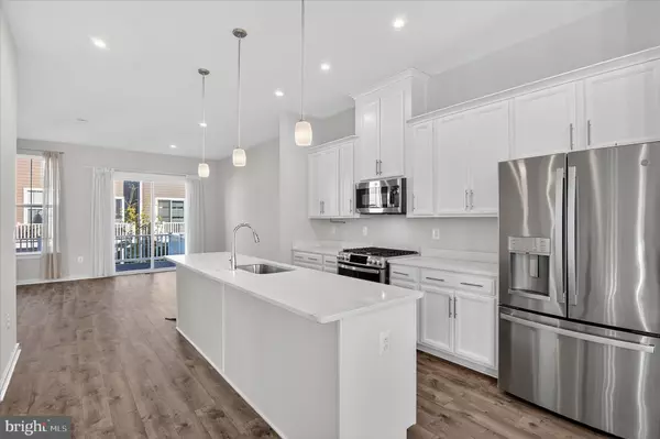 Dumfries, VA 22026,1681 ASPEN POPLAR RD