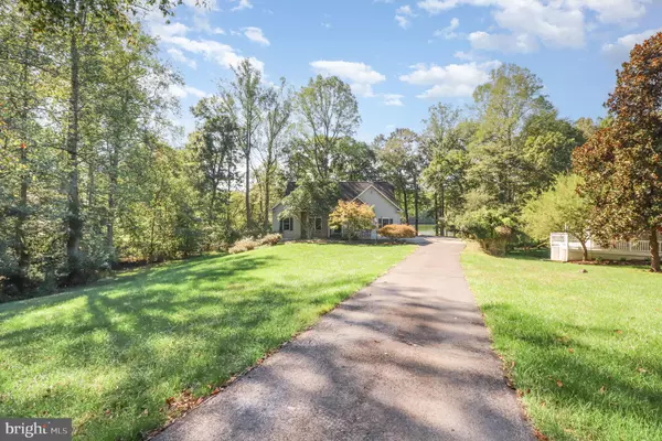 Mineral, VA 23117,15606 CEDAR TREE CT