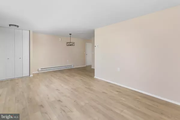 Southampton, NJ 08088,115 DORCHESTER DR