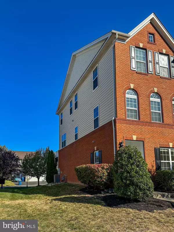 Broadlands, VA 20148,23069 WEYBRIDGE SQ