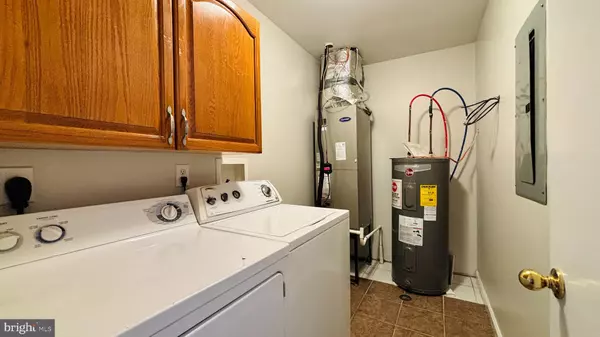 Philadelphia, PA 19145,1925 S BANCROFT ST