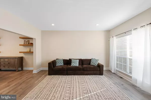 Bordentown, NJ 08505,85 WINDINGBROOK RD