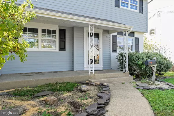 Hamilton, NJ 08690,29 WALT WHITMAN WAY