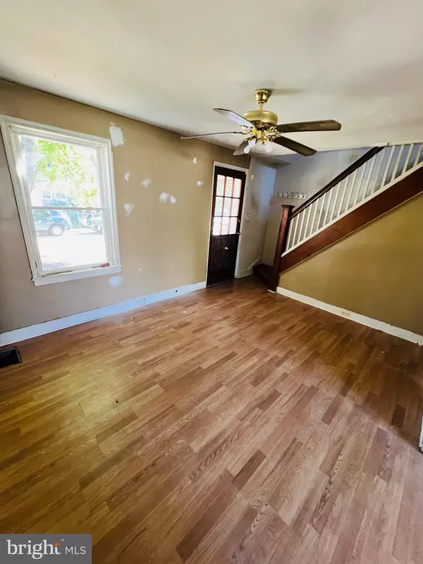 Dundalk, MD 21222,86 KINSHIP RD