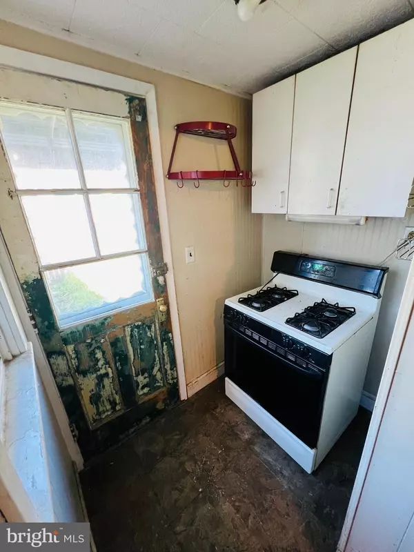 Dundalk, MD 21222,86 KINSHIP RD