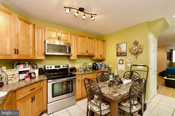 Washington, DC 20002,815 4TH ST NE