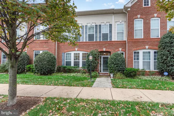 19477 PROMENADE DR, Leesburg, VA 20176