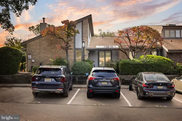 Cherry Hill, NJ 08034,216 UXBRIDGE