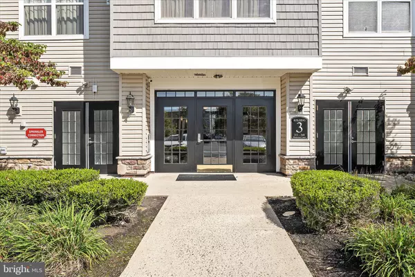 325 MASTERSON CT, Ewing, NJ 08618