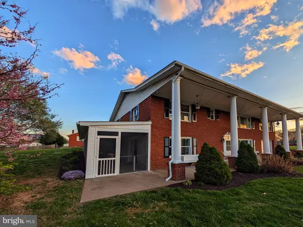 Luray, VA 22835,15 PAINTER ST