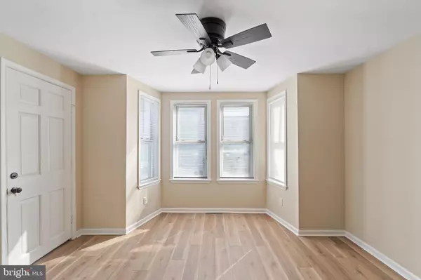 Paulsboro, NJ 08066,636 BILLINGS AVE