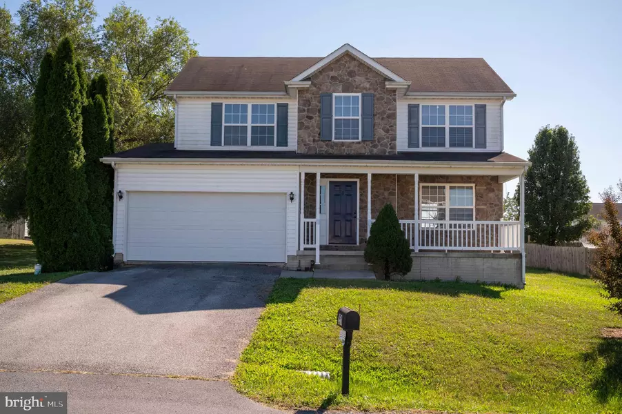 251 THAYERS GULL DR, Martinsburg, WV 25405