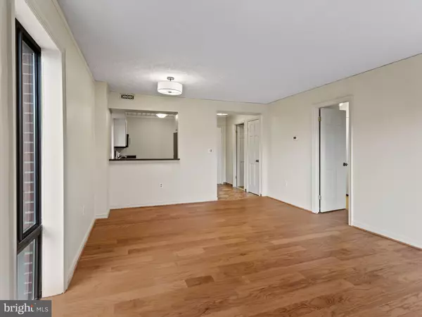 Washington, DC 20007,2320 WISCONSIN AVE NW #206