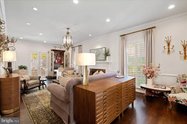 Alexandria, VA 22307,6209 FOXCROFT RD