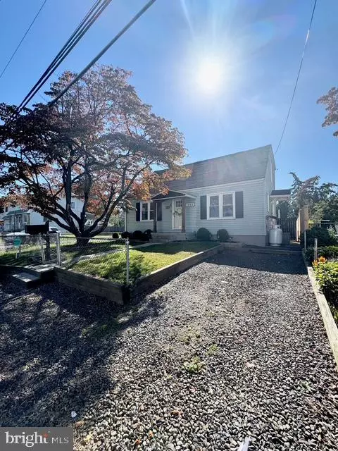 1962 PROSPECT AVE, Croydon, PA 19021