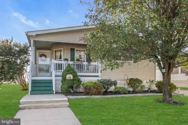 Whiting, NJ 08759,1404 FOREST WAY