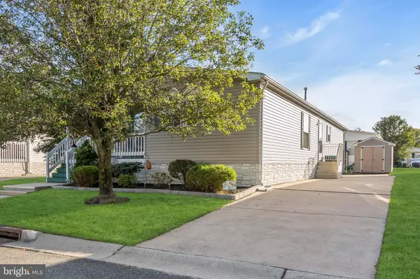 Whiting, NJ 08759,1404 FOREST WAY