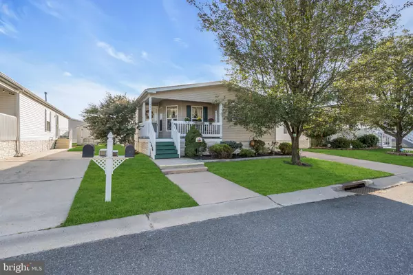 Whiting, NJ 08759,1404 FOREST WAY