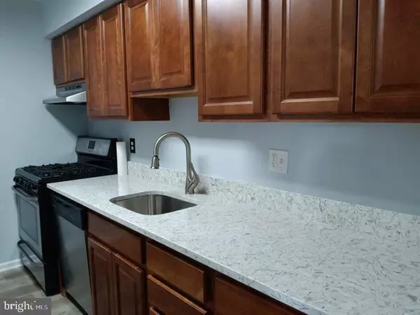 Bladensburg, MD 20710,5213 NEWTON ST #201