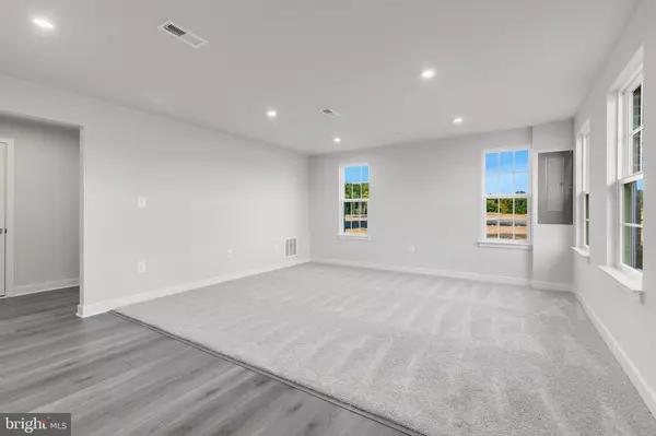 Brandywine, MD 20613,8406 BADENHOOP LN #A