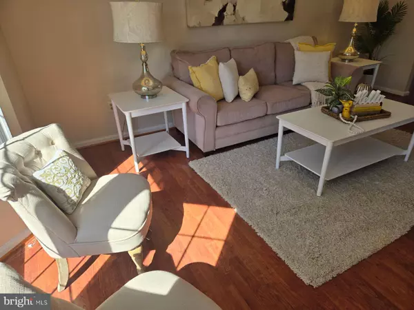 Vienna, VA 22180,2810 ANDIRON LN