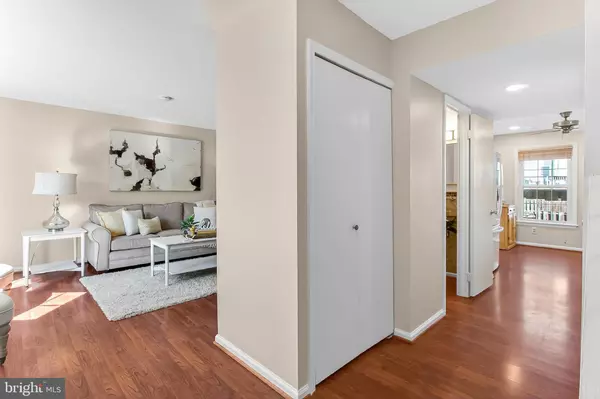 Vienna, VA 22180,2810 ANDIRON LN