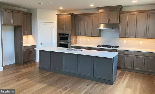 Doylestown, PA 18901,25 MILL CREEK DR #13