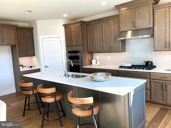 Doylestown, PA 18901,25 MILL CREEK DR #13