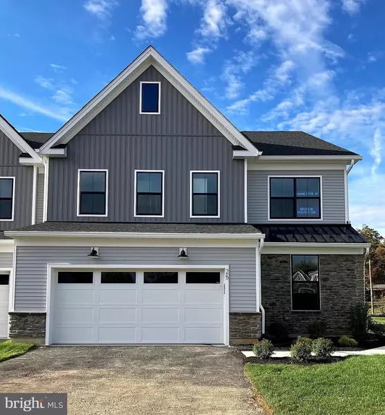 25 MILL CREEK DR #13, Doylestown, PA 18901