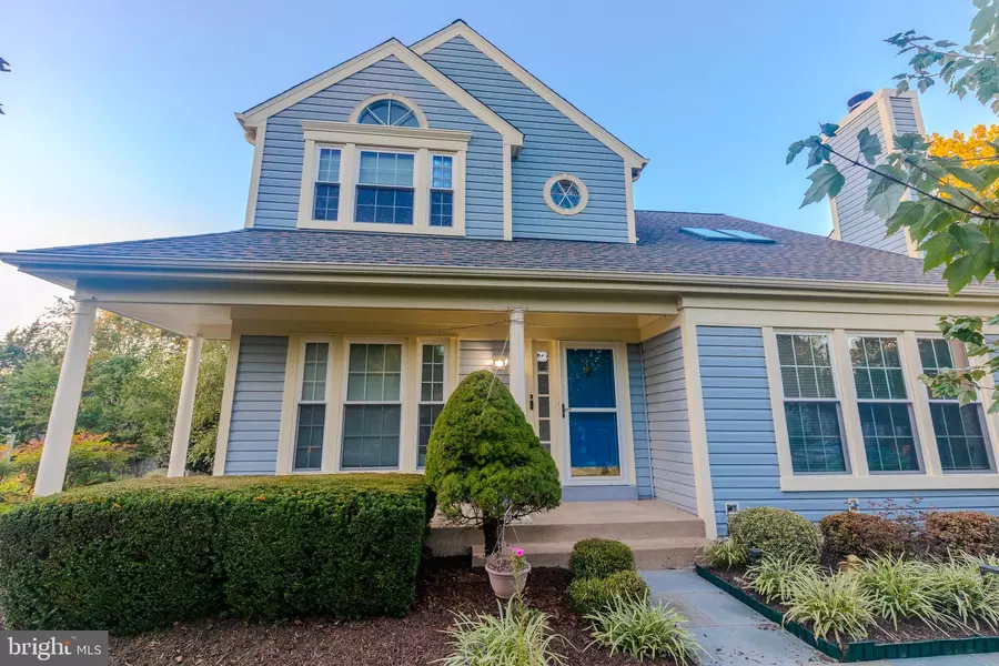 4528 WAVERLY CROSSING LN, Chantilly, VA 20151