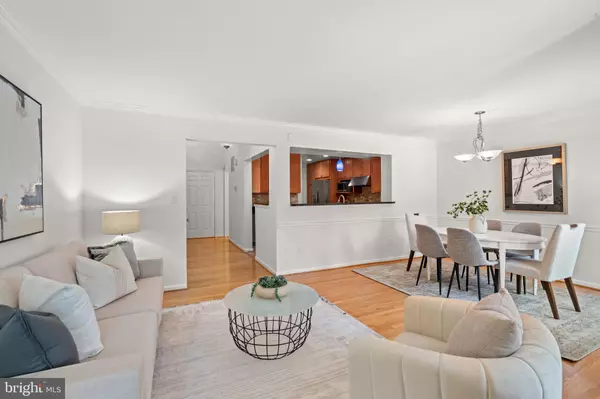Alexandria, VA 22307,1906 DUFFIELD LN
