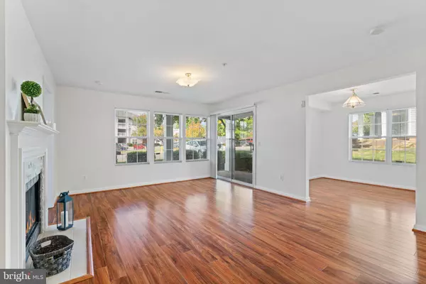 Woodbridge, VA 22193,14184 CUDDY LOOP #101