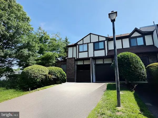 Trenton, NJ 08628,2 DEVONSHIRE CT