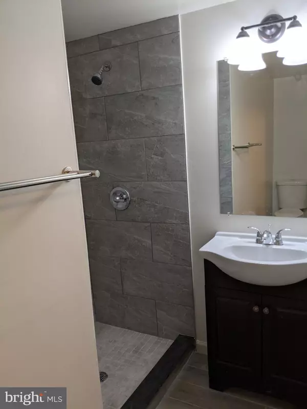 Gaithersburg, MD 20878,509 SUFFIELD DR