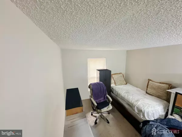 Trenton, NJ 08648,52 JOYNER CT