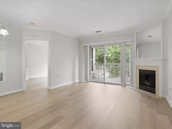 Herndon, VA 20170,12913 ALTON SQ #219