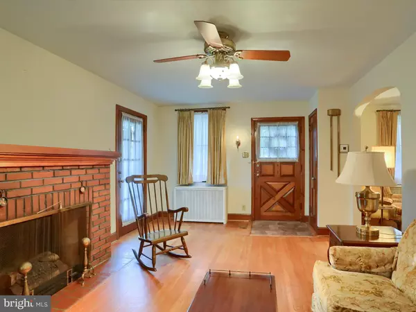 Harrisburg, PA 17111,3842 BRISBAN ST