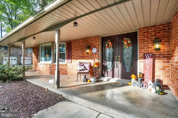 York, PA 17408,4061 ROBINHOOD DR