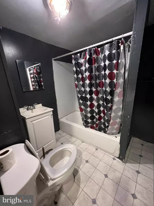 Philadelphia, PA 19134,2074 E CLEMENTINE ST