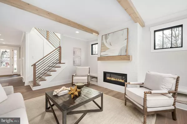 Vienna, VA 22180,623 ECHOLS ST SE