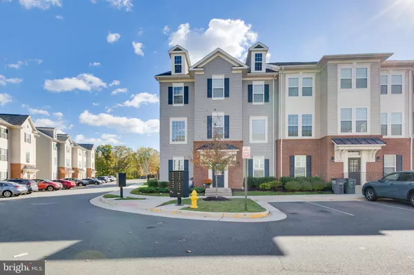 8243 KNIGHT STATION WAY, Manassas, VA 20110