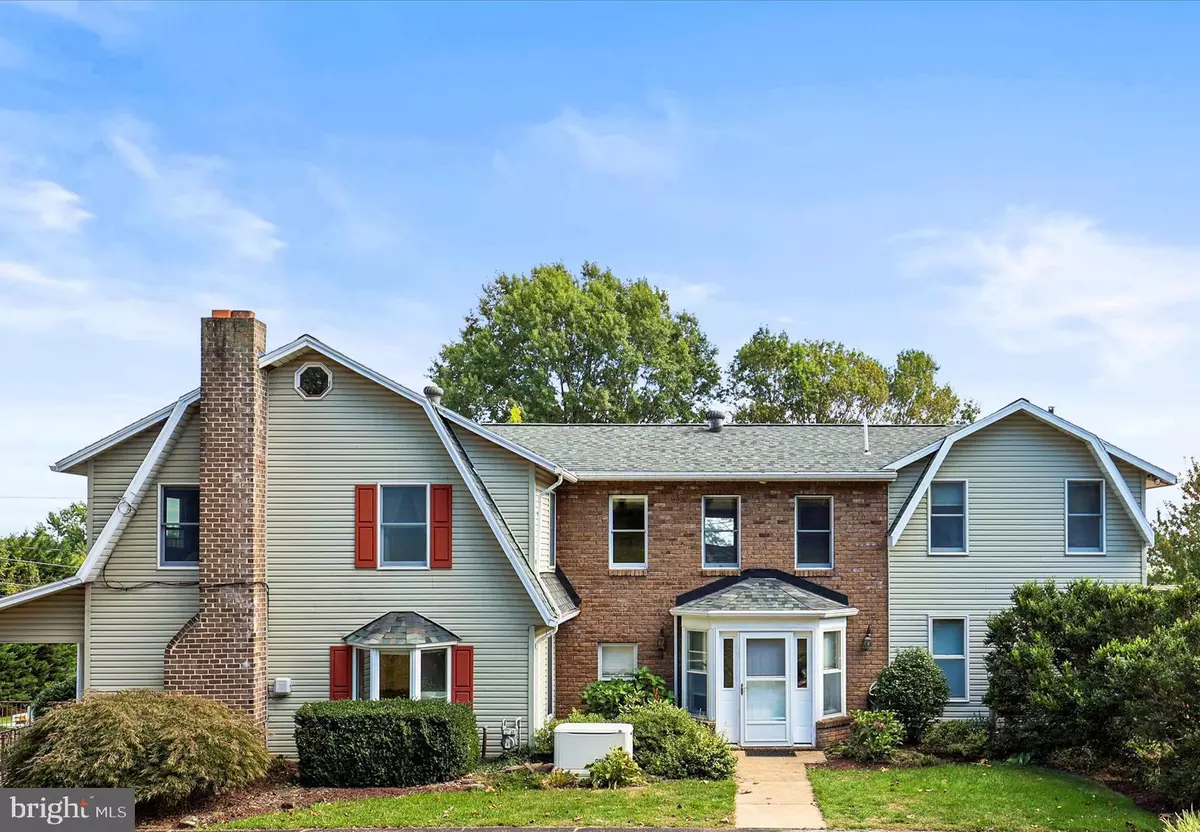 York, PA 17404,810 COPENHAFFER RD