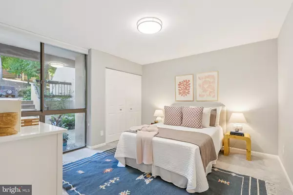 Arlington, VA 22204,2246 S RANDOLPH ST #1