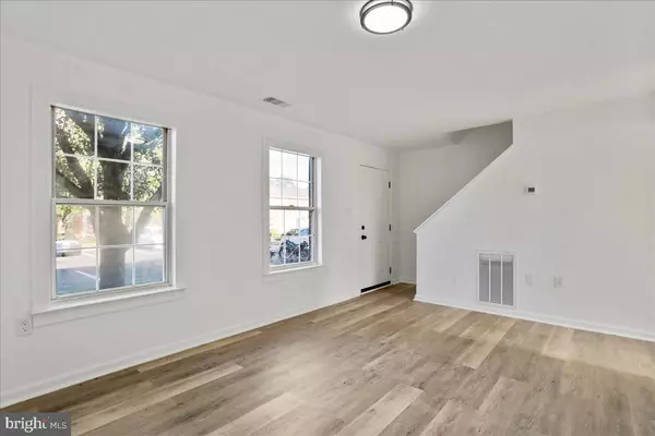 Winchester, VA 22601,204 BANBURY TER