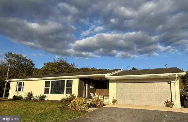 1338 READING RD, Denver, PA 17517