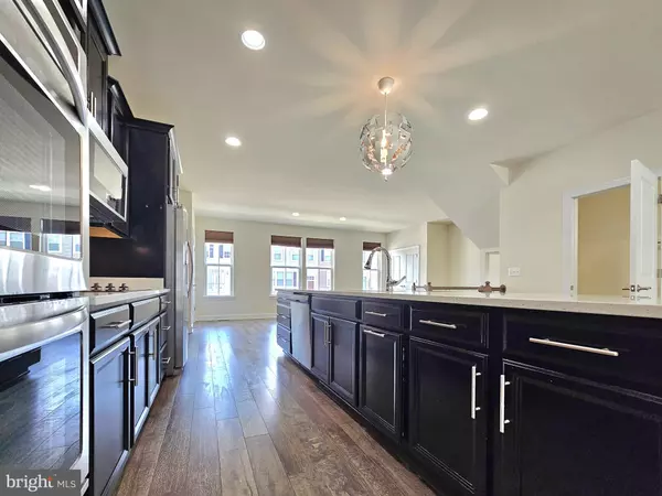 Manassas, VA 20112,8820 ENGLEWOOD FARMS DR