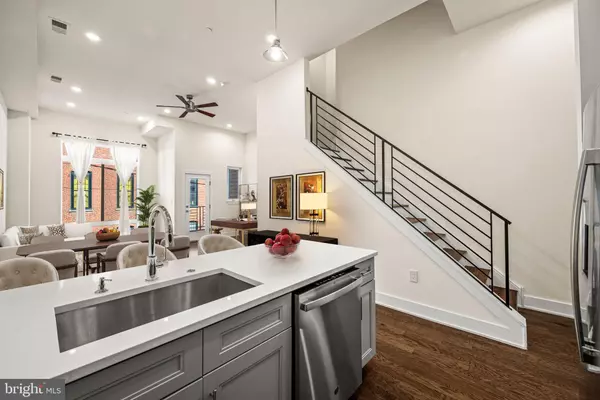 Philadelphia, PA 19123,1115 N AMERICAN ST #D5