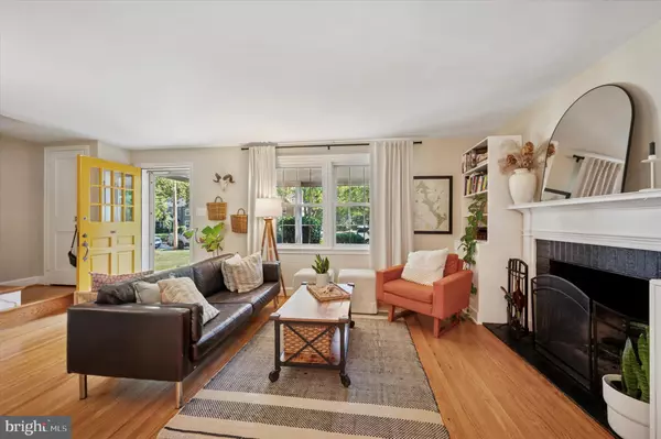 Abington, PA 19001,1228 WHEATSHEAF LN